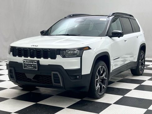 New 2026 Jeep Cherokee Overland image 4