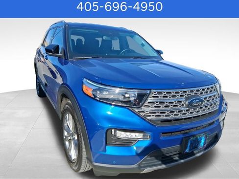 Used 2023 Ford Explorer Limited image 2
