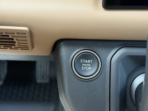 New 2025 Land Rover Defender 110 S image 20