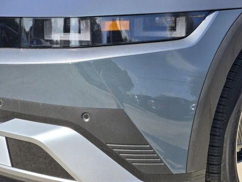 Certified 2025 Hyundai Ioniq 5 SEL image 9