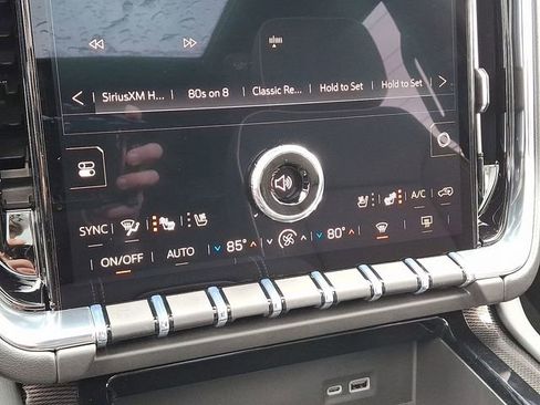 New 2026 GMC Yukon XL Elevation w/ Elevation Premium Package image 17