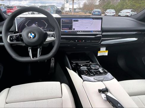 New 2026 BMW 530i xDrive w/ M Sport Package AWD/4WD image 5