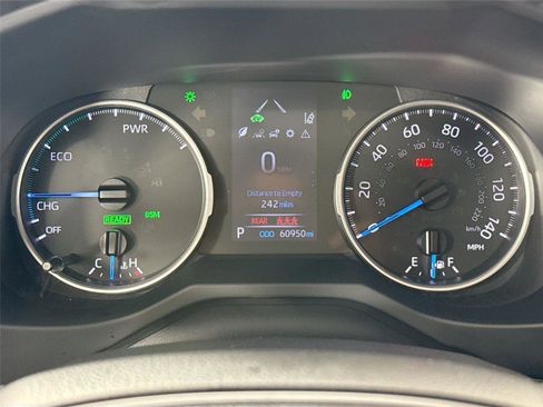 Certified 2022 Toyota RAV4 XLE Premium AWD/4WD image 18