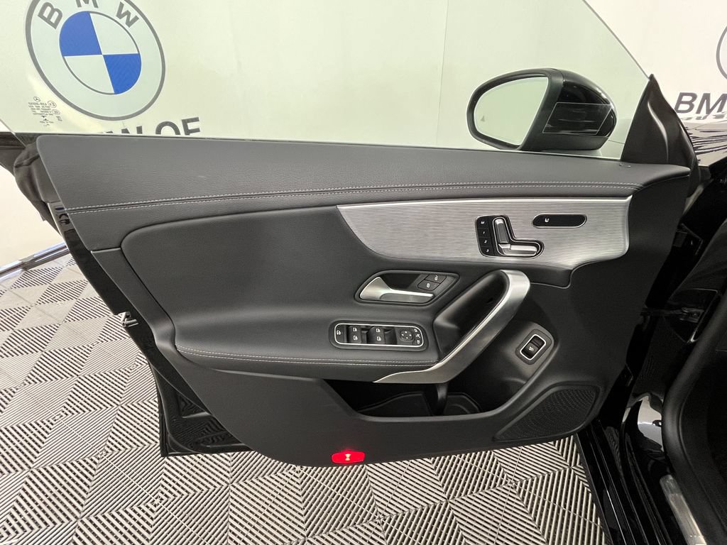 Used 2021 Mercedes-Benz CLA 250 4MATIC image 24
