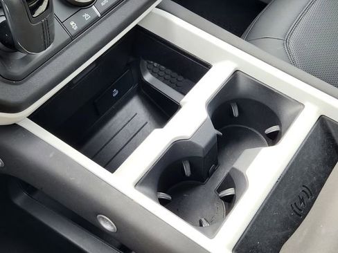 Used 2025 Land Rover Defender 110 S image 20