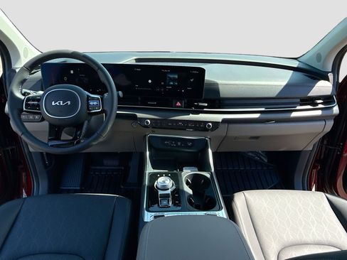 New 2026 Kia Carnival SX FWD image 3