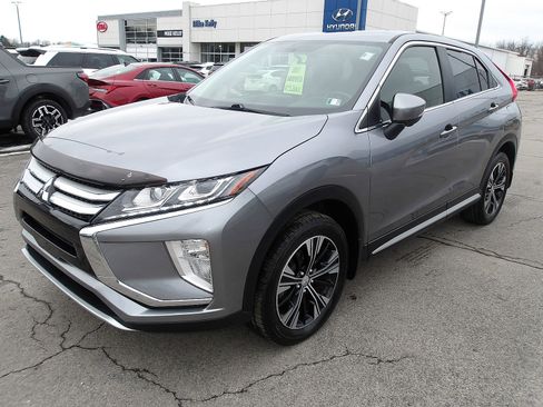 Used 2019 Mitsubishi Eclipse Cross image 3