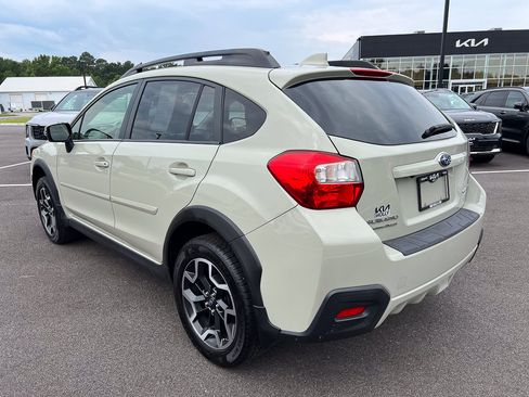Used 2017 Subaru Crosstrek 2.0i Limited AWD/4WD image 3