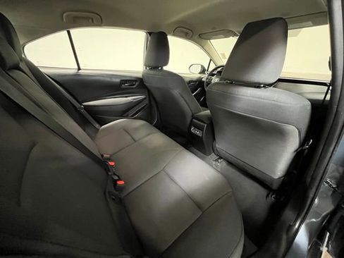 Used 2023 Toyota Corolla LE FWD image 12