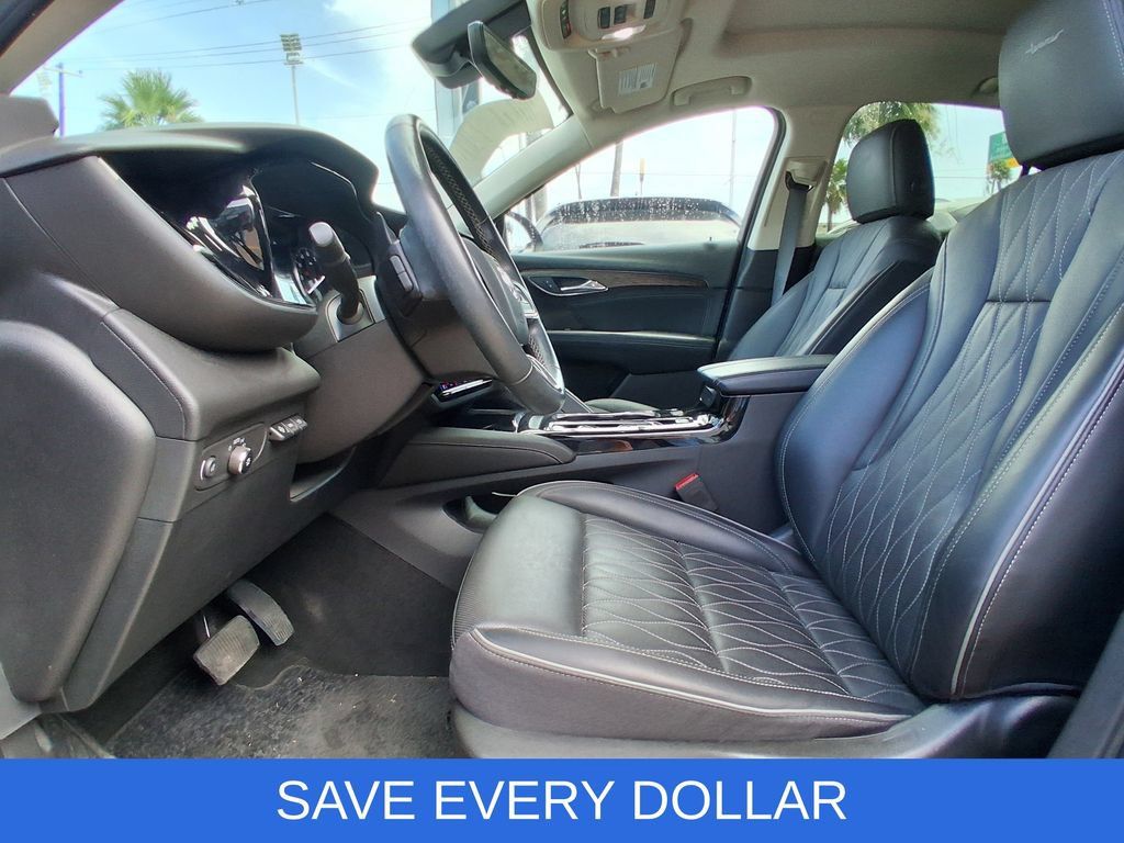 Used 2023 Buick Envision Avenir FWD image 14