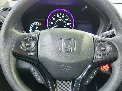 Used 2022 Honda HR-V EX image 14