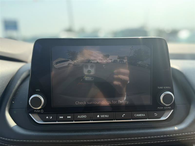Used 2022 Nissan Rogue SV FWD image 31