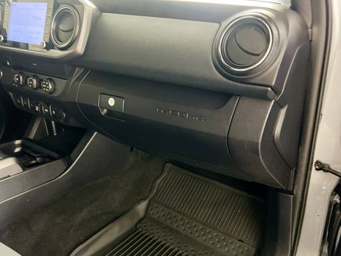 Used 2020 Toyota Tacoma TRD Sport w/ Technology Package RWD image 34