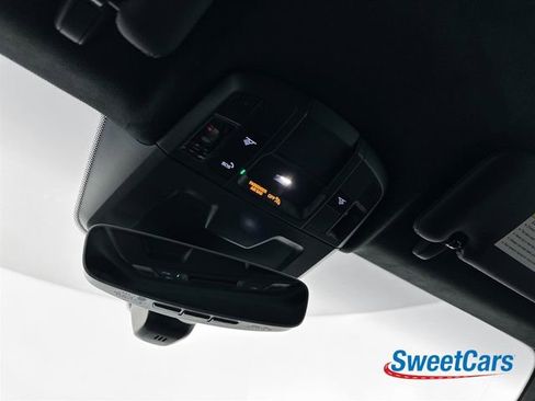 Used 2026 Porsche 911 Carrera image 35