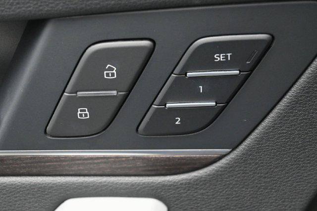 Used 2022 Audi Q5 2.0T Premium AWD/4WD image 14