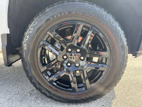 Used 2025 Chevrolet Silverado 1500 LT Trail Boss w/ Protection Package image 4