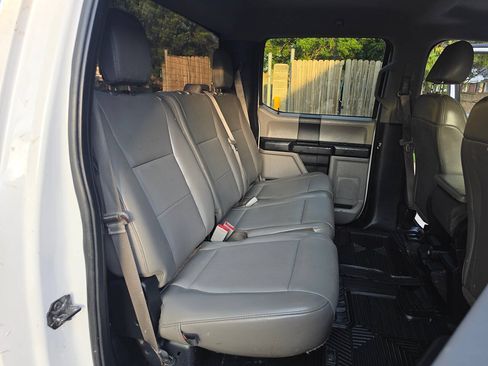 Used 2019 Ford F250 XL w/ Power Equipment Group AWD/4WD image 15