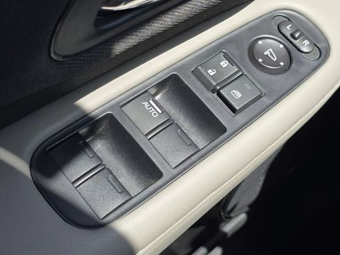 Used 2022 Honda HR-V LX image 20