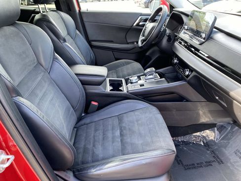 Used 2022 Mitsubishi Outlander SE AWD/4WD image 23