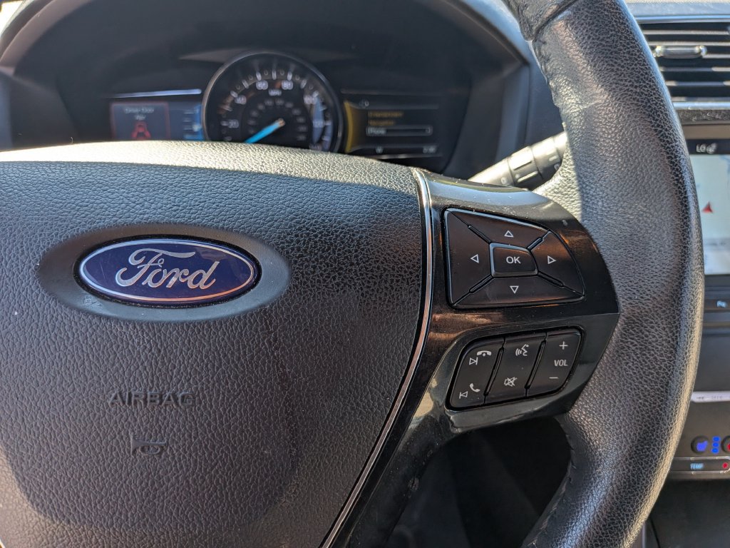 Used 2019 Ford Explorer Limited w/ Class III Trailer Tow Package FWD image 14