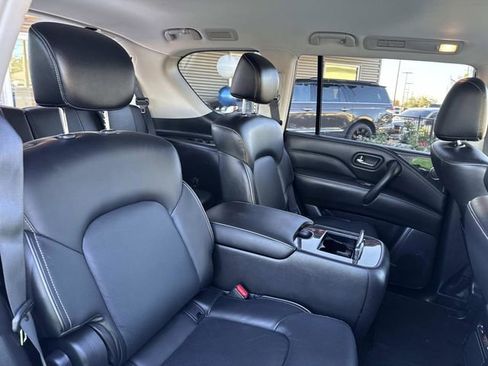Used 2024 INFINITI QX80 Luxe image 10