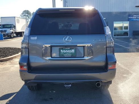 Used 2018 Lexus GX 460 image 5
