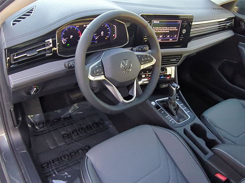 New 2026 Volkswagen Jetta SEL image 9