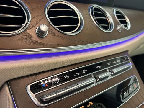 Used 2021 Mercedes-Benz E 350 4MATIC Sedan image 34