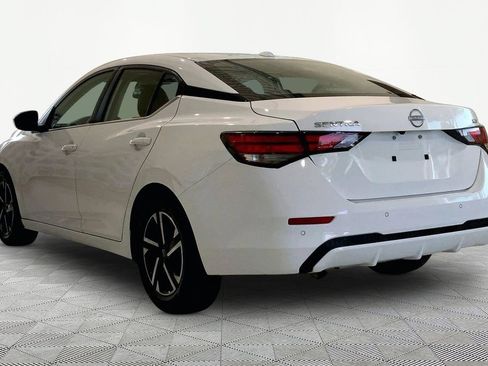 Used 2024 Nissan Sentra SV FWD image 4