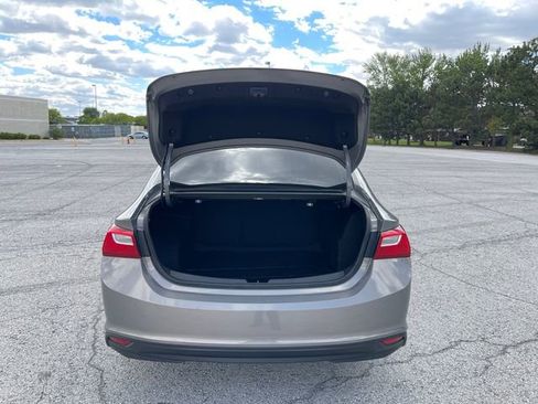 Used 2018 Chevrolet Malibu LT FWD image 18