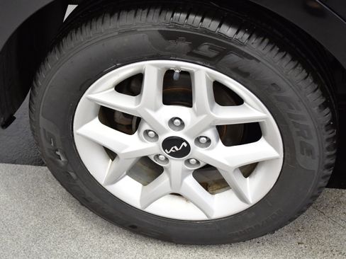 Used 2025 Kia Soul LX w/ LX Technology Package image 37