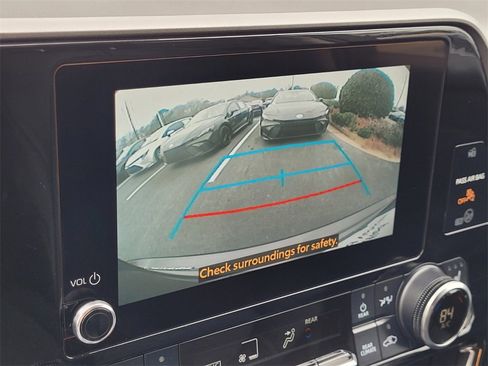 Certified 2025 Toyota Highlander XLE image 23