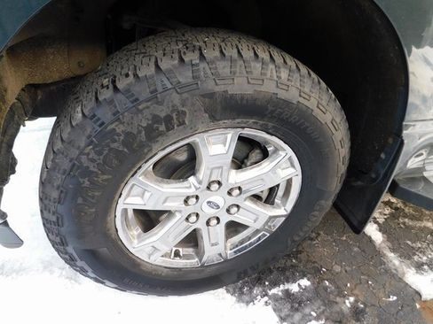 Used 2021 Ford F150 Lariat image 4