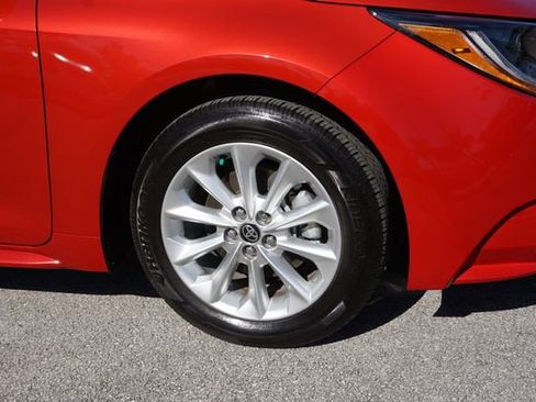 Used 2021 Toyota Corolla XLE image 14