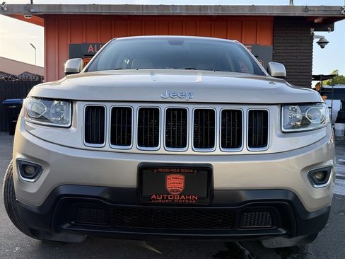Used 2014 Jeep Grand Cherokee Laredo w/ Quick Order Package 23E RWD image 2