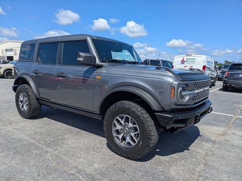 Certified 2024 Ford Bronco Badlands AWD/4WD image 1