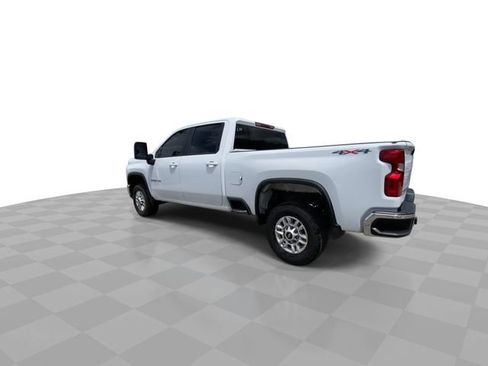 Used 2025 Chevrolet Silverado 2500 LT w/ Convenience Package AWD/4WD image 8