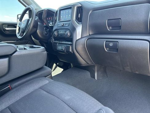 Certified 2022 Chevrolet Silverado 1500 Custom AWD/4WD image 32