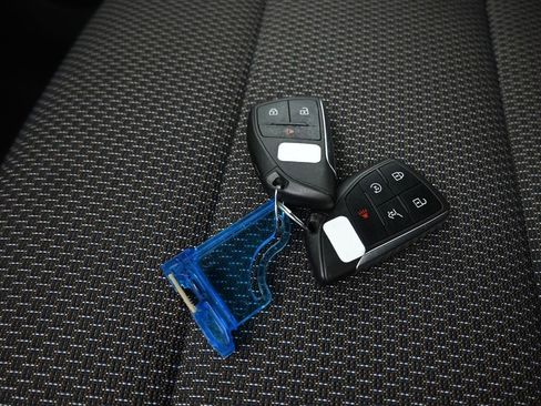 Used 2023 Buick Envision Preferred image 53