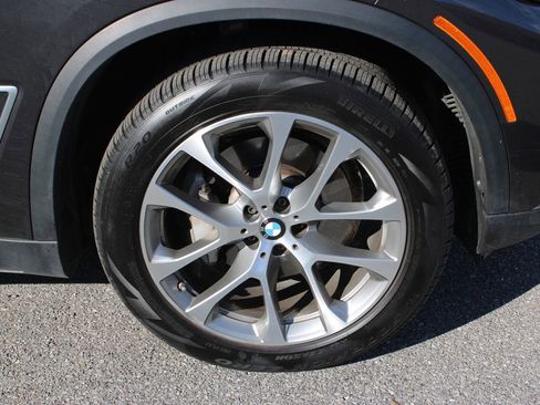 Used 2023 BMW X5 xDrive40i w/ Premium Package image 35