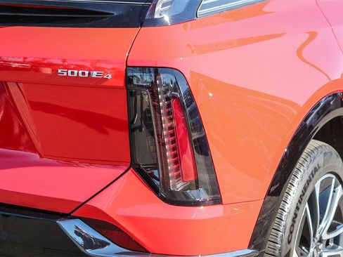 Used 2025 Cadillac Optiq Sport 2 w/ LPO, Floor Liner Package image 11