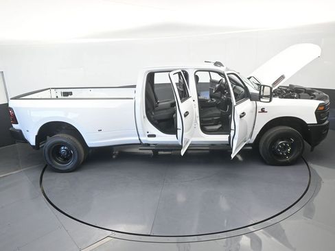 Used 2026 RAM 3500 Tradesman AWD/4WD image 66