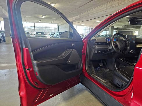 Used 2021 Ford Mustang Mach-E Premium RWD image 26