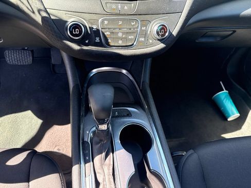 Used 2023 Chevrolet Malibu LT FWD image 17