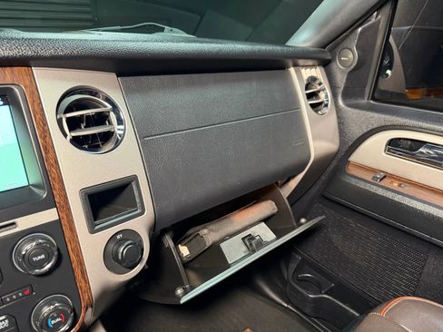 Used 2016 Ford Expedition EL King Ranch image 49