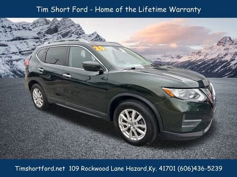 Used 2020 Nissan Rogue SV image 3