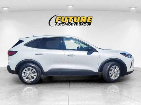 Used 2025 Ford Escape Active image 3