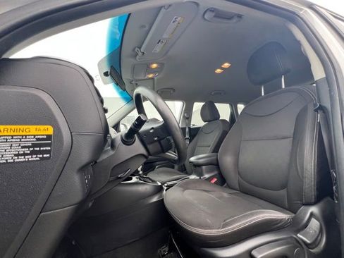 Used 2015 Kia Soul FWD image 13