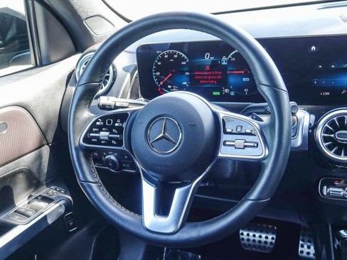 Used 2023 Mercedes-Benz EQB 350 4MATIC SUV image 15