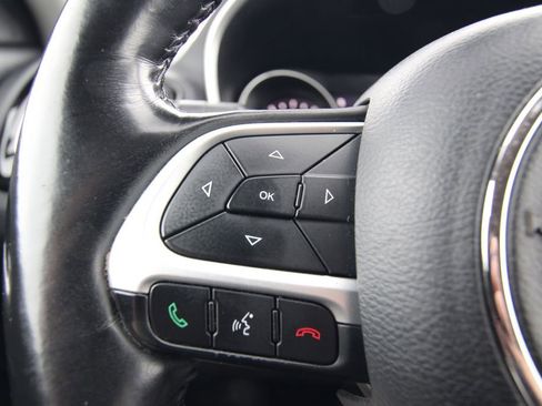 Used 2019 Jeep Compass Altitude image 19